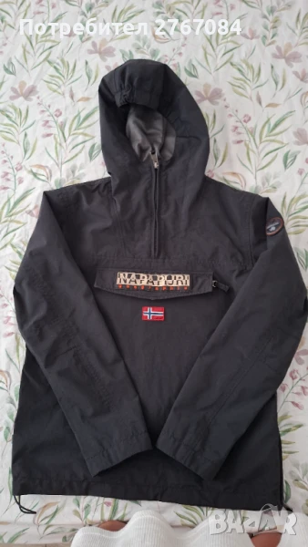 Продавам оригинално яке Napapijri , снимка 1