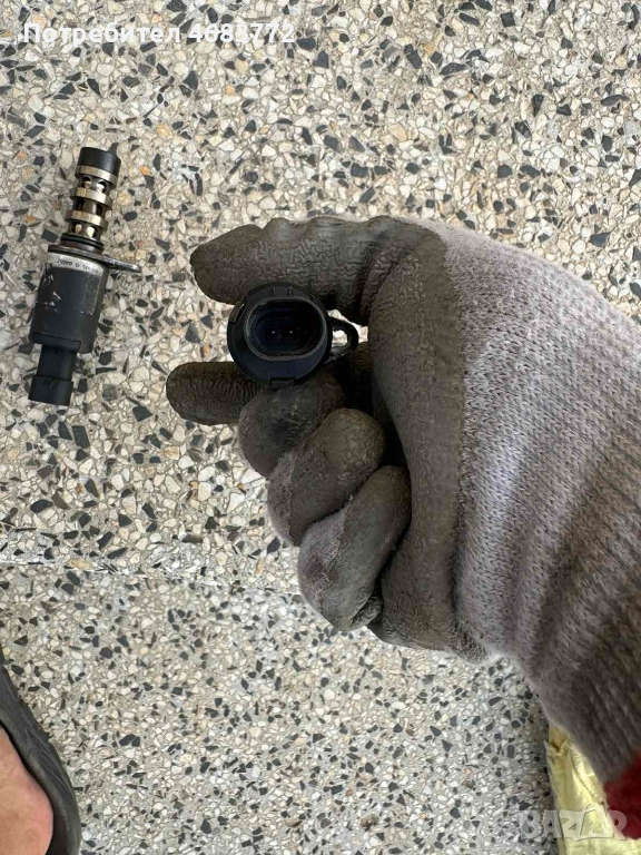 Управляващ клапан Соленоид, регулиране на разпределителния вал Opel Astra само за 25лв., снимка 1