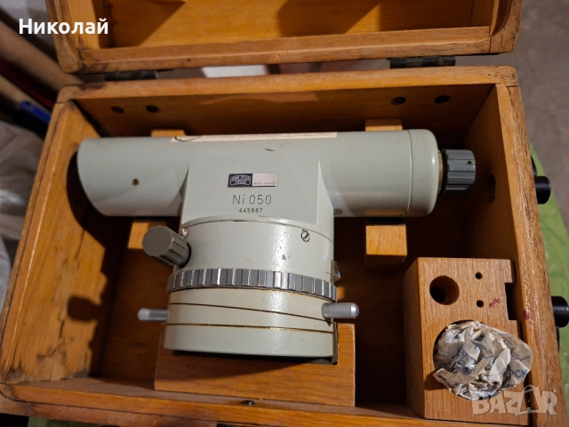 Оптичен нивелир Carl Zeiss Jena Ni 050 , снимка 2 - Измервателни инструменти - 54043399