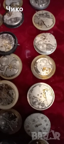 60бр механизми от руски мъжки часовници , снимка 8 - Антикварни и старинни предмети - 53713632