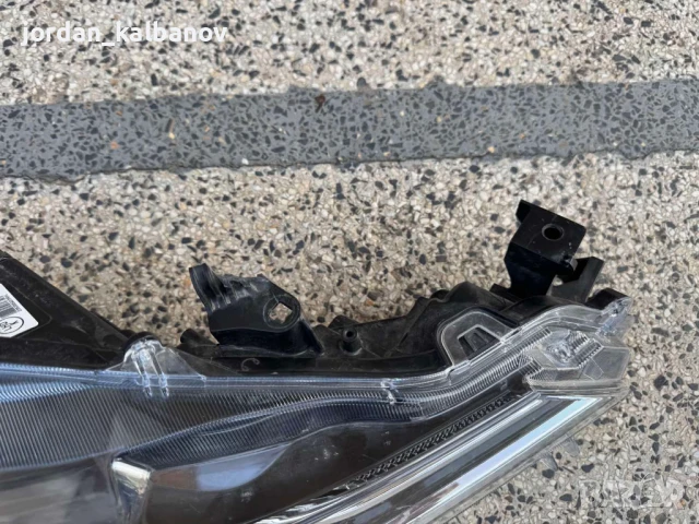Десен Фул лед Full Led фар за Тойота Корола Toyota Corolla E21 само за 800лв. 81110-02T51-00, снимка 2 - Части - 51144743