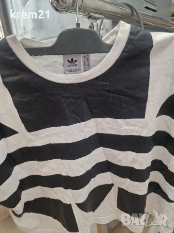 adidas дамска номер S, снимка 4 - Тениски - 50719274