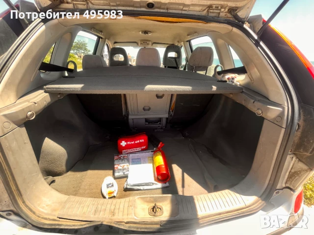 Nissan Almera Tino, снимка 11 - Автомобили и джипове - 50971638