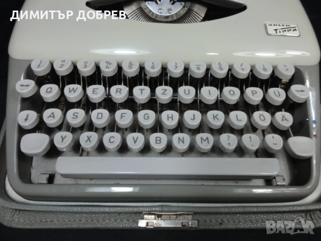 СТАРА РЕТРО ПОРТАТИВНА ПИШЕЩА МАШИНА ADLER TIPPA, снимка 6 - Антикварни и старинни предмети - 53784341