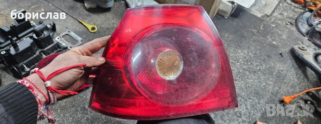 Външен ляв стоп за Фолксваген голф 5 