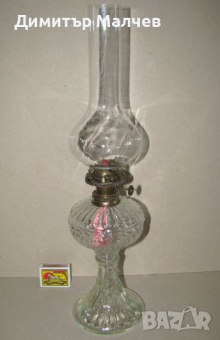 Изящна стара настолна стъклена газена лампа, запазена действаща чиста, снимка 1 - Антикварни и старинни предмети - 46452626