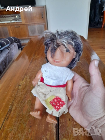 Стара кукла таралеж