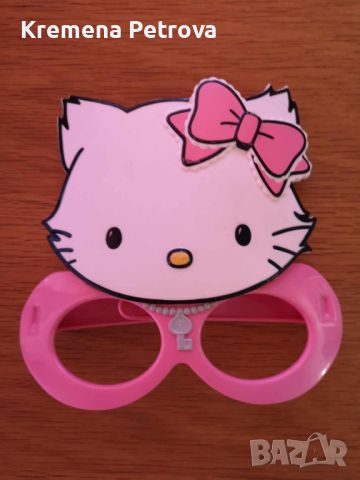 Очила-маска Hello Kitty Цена 3лв, снимка 1 - Други - 46363022