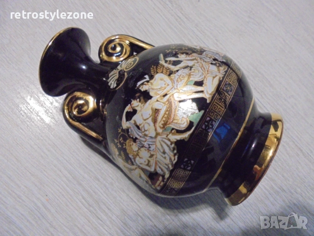 № 8440 Стара малка керамична ваза - terracotta ,24К   , снимка 2 - Други ценни предмети - 52979181