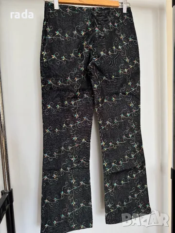 Разкроени дънки с бродерия, снимка 4 - Дънки - 49936046