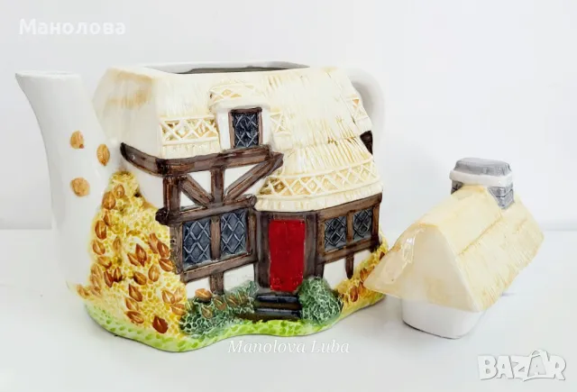 Ръчно рисуван фин керамичен чайник Annie Row, „The Village Autumn Cottage“ ., снимка 7 - Колекции - 50090222