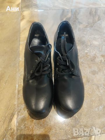 Кожени обувки на платформа , снимка 2 - Дамски ежедневни обувки - 45638005