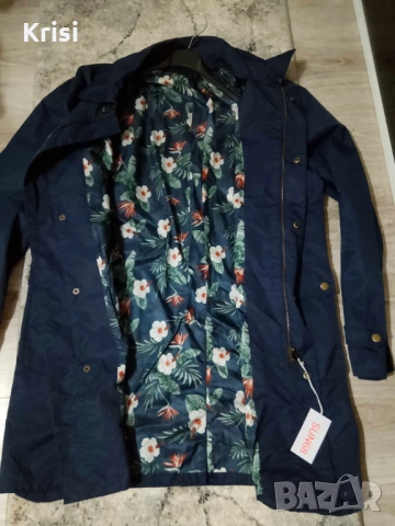 Дамско яке тип парка с цветна подплата