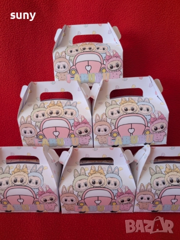 Кутийка за лакомства и подаръци Лабубу
