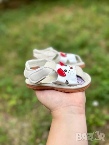 Мяукащи сандали при стъпване издават звук , снимка 2 - Детски сандали и чехли - 51226586