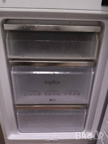 Иноксов комбиниран хладилник с фризер Сименс Siemens A+++ 2 години гаранция!, снимка 12 - Хладилници - 51993664