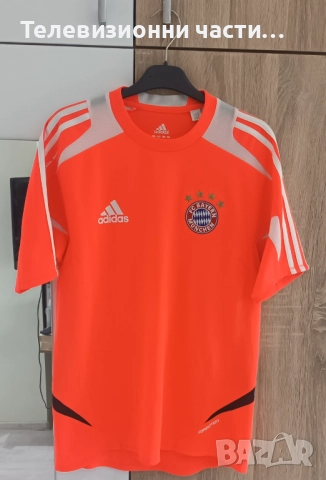 Оригинална футболна тениска Байерн Мюнхен тренировъчен екип от сезон 2012/2013 Adidas X51042