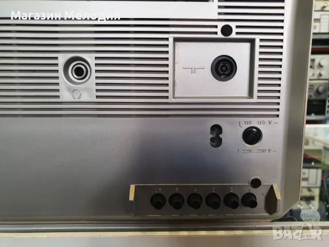 Радио Grundig RR 3000 В отлично състояние. Всичко му работи с изключение на касетата., снимка 10 - Радиокасетофони, транзистори - 49345109