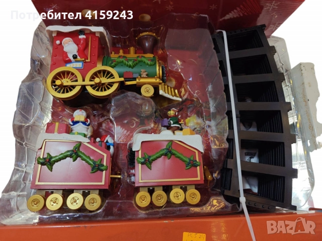 Светещо и музикално коледно влакче с релси