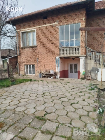  Просторна къща с двор 2600 кв.м в центъра на с. Морава – 27 500 €, снимка 2 - Къщи - 53917617