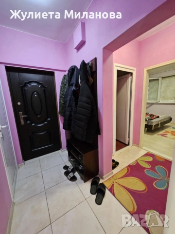 Продавам тристаен апартамент в кв. Здравец , снимка 3 - Апартаменти - 53035281