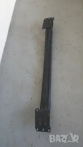 Основа задна броня за форд фокус до 2004год. , снимка 3 - Части - 50403825