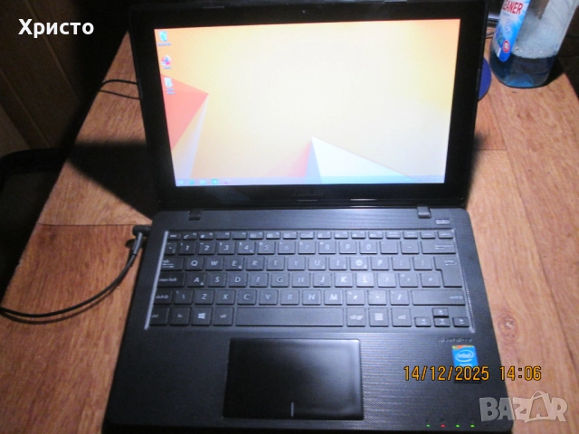 asus X200MA  - 11.6 инчов тъчскрийн лаптоп, снимка 3 - Лаптопи за работа - 52793456