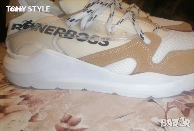 RUNNERBOSS Оригинал Нови Дамски Маратонки Изцяло от Естествена Кожа 42, снимка 4 - Маратонки - 51696824