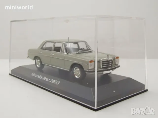 Mercedes-Benz 200 /8 Strichacht 1968 - мащаб 1:43 на Maxichamps моделът е нов в PVC дисплей-кейс, снимка 8 - Колекции - 50010947