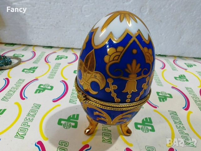 Порцеланова кутия за бижута яйце, снимка 6 - Антикварни и старинни предмети - 52469062