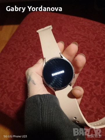 Продавам смарт часовник Samsung Watch4 , снимка 4 - Смарт часовници - 53740407