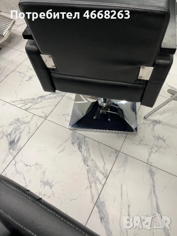 Фризьорски стол, снимка 4 - Фризьорски столове - 53604328