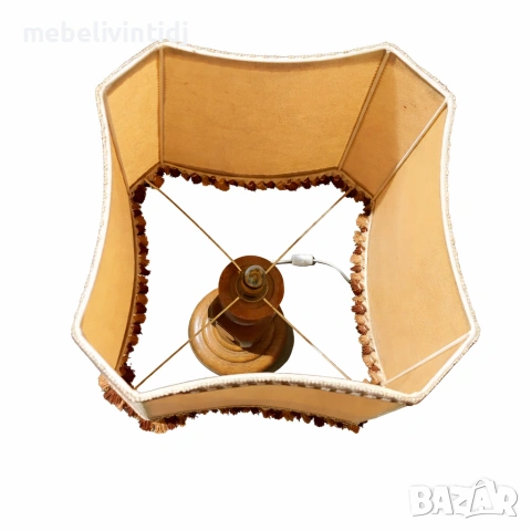 Настолна лампа с дървена основа и текстилен абажур, снимка 3 - Настолни лампи - 53688230