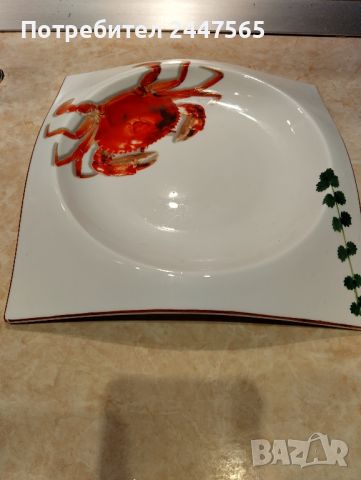 Порцеланова чиния за сервиране , снимка 1 - Чинии - 46320012