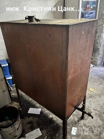 Продавам: Цистерна за нафта и масло