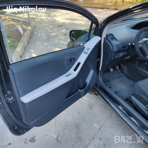 Toyota Yaris 2011g. 1.4 dizel, снимка 16 - Автомобили и джипове - 52524738