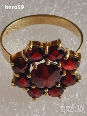 Дамски златен пръстен с гранати(злато 333), снимка 1 - Пръстени - 46474729