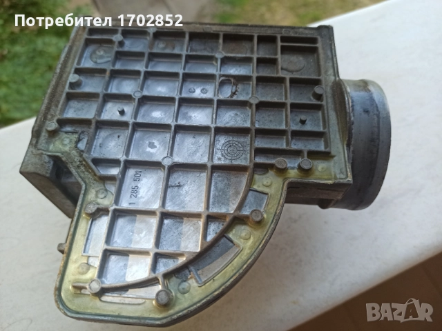 Дебитомер от Венто/Голф Мк3 2.0 037 906 301C, снимка 2 - Части - 51944659