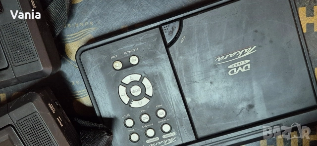 DVD за кола с два монитора, снимка 4 - Аксесоари и консумативи - 52638884