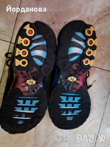 Маратонки модел Nike Air Max Plus, снимка 6 - Маратонки - 53455177
