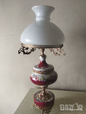 Барокова настолна лампа, снимка 1 - Настолни лампи - 45349811
