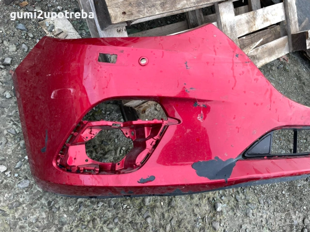 Предна Броня Mazda3 2014 2.0бен 121kW, снимка 2 - Части - 53025939