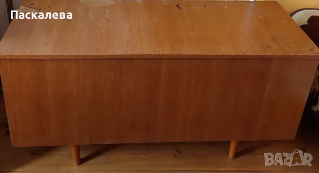 Дървена ракла с крачета, снимка 2 - Ракли - 49966672