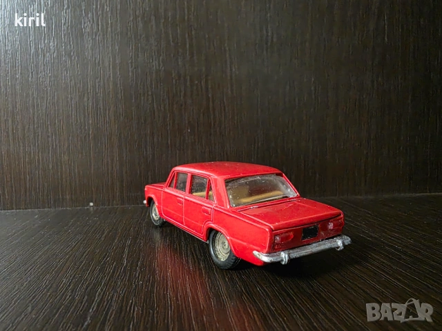 Ваз 2101 сср 1:43 , снимка 6 - Антикварни и старинни предмети - 53054108