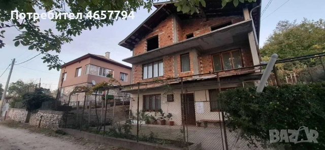 Триетажна къща в Брестовица!  94610, снимка 3 - Къщи - 53020725