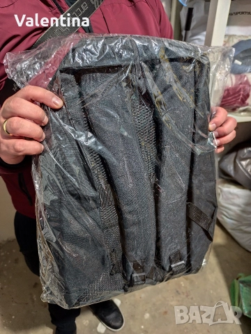 Черна раница Нова, снимка 2 - Раници - 52714706