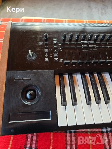 Корг Кронос 2 ТОП!, снимка 5 - Синтезатори - 52603269