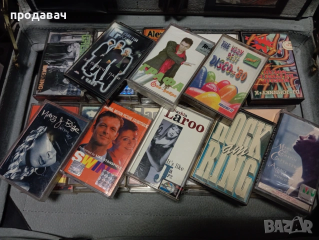 Запечатани касети с музика