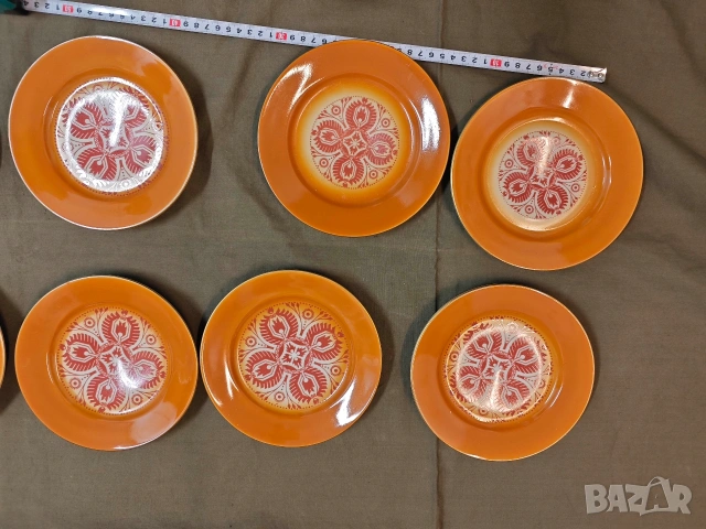 Продавам български чинии, снимка 3 - Сервизи - 53938478