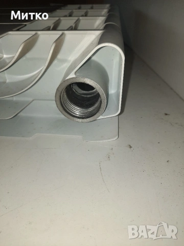 НОВ Алуминиев радиатор с 4 ребра със забележка, снимка 4 - Радиатори - 53193358